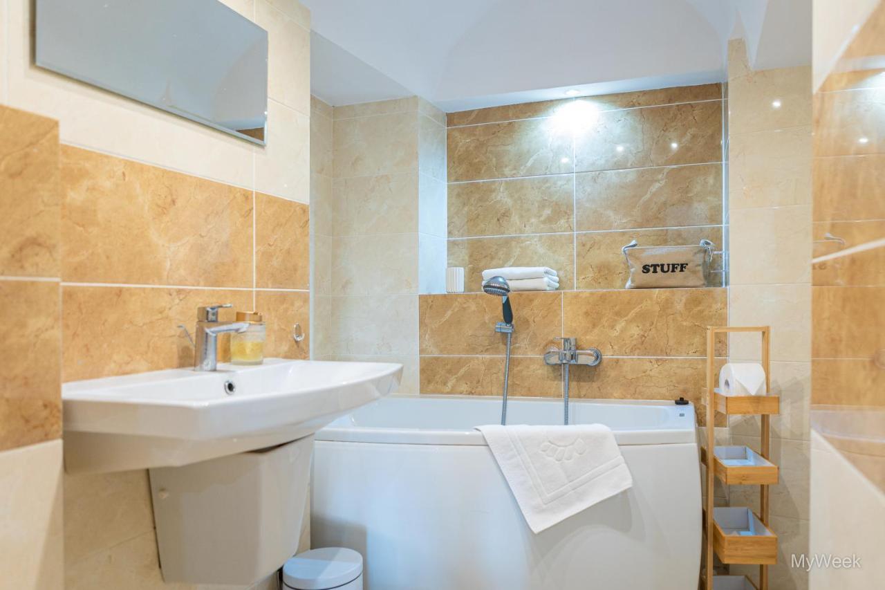 Apartament Z Historia, Klahra Myweek Лёндек-Здруй Экстерьер фото